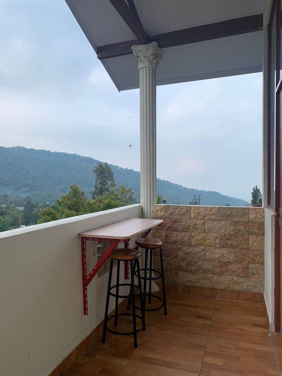 Gubuk Ndeso Bromo Apartment Exterior foto